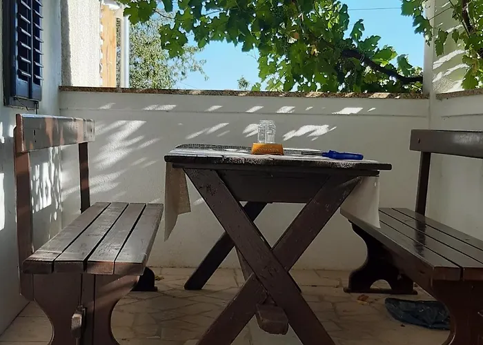 Holiday Home Loznati